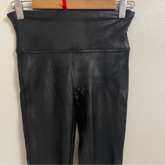 Spanx women’s faux leather leggings black pants size medium - Picture 8 of 11
